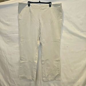 Monroe & Main stretchy khaki pants